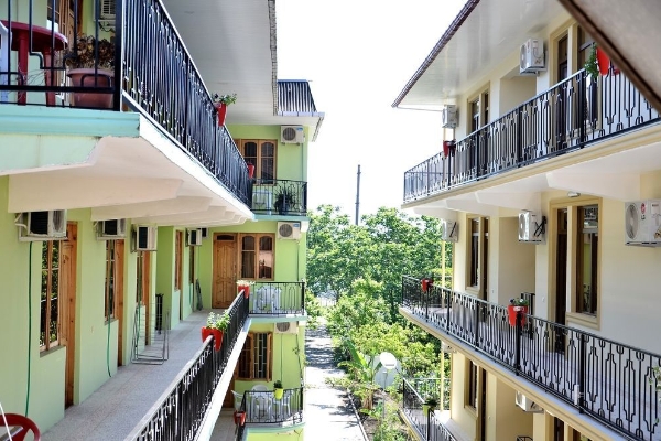 Hotel Chveni Ezo (K'obulet'i)